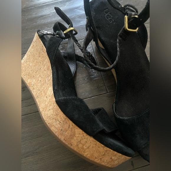 UGG Cork Wedge Braided Suede Bohemian Sandals D'Alessio Black 3" Heel Size 9 - Picture 1 of 5